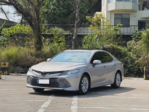 Toyota Camry 2019