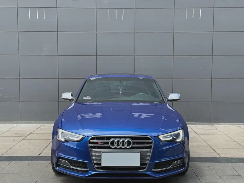 Audi S5