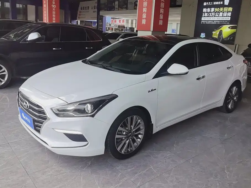 Hyundai Mistra