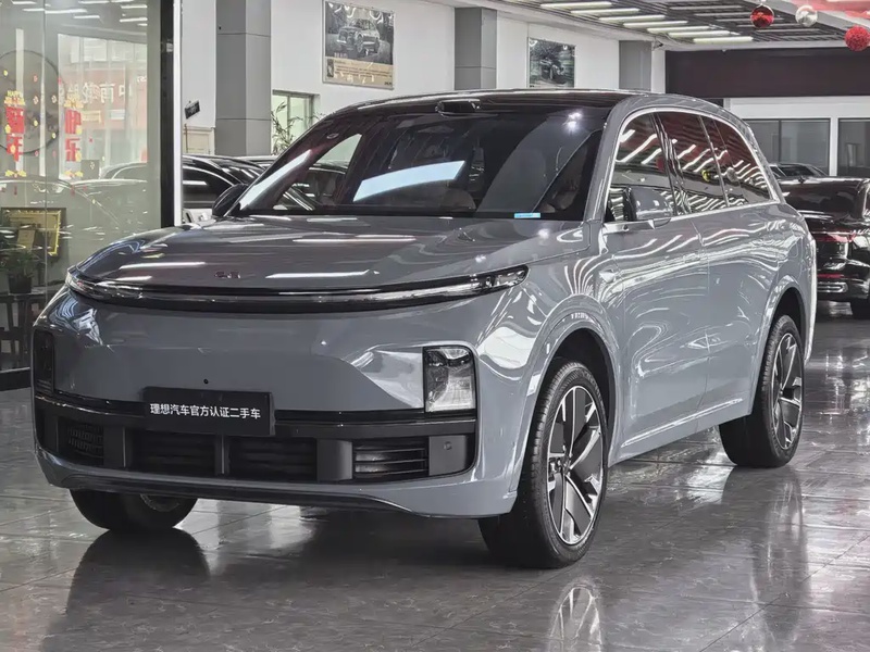 Li Auto L8