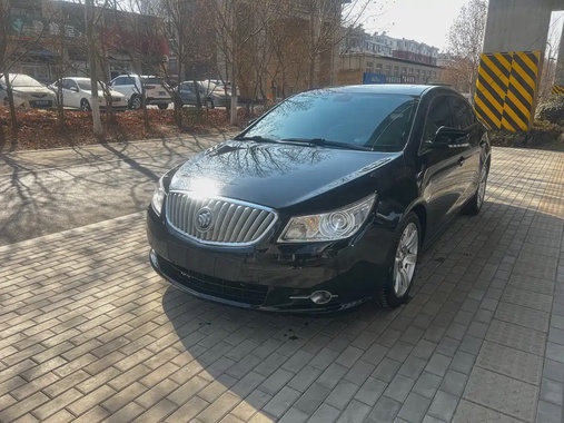 Buick LaCrosse 2011