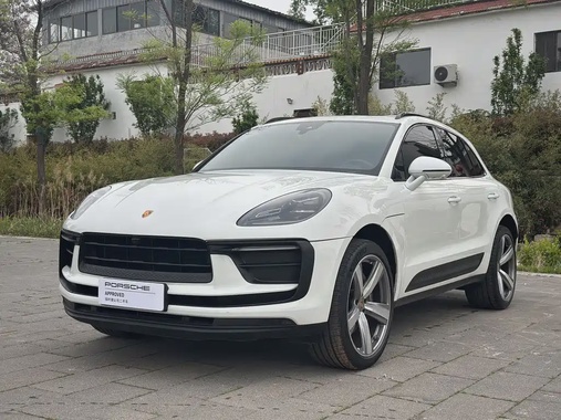 Porsche Macan 2022