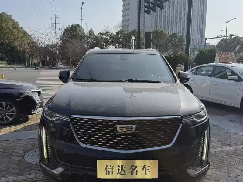 Cadillac XT6