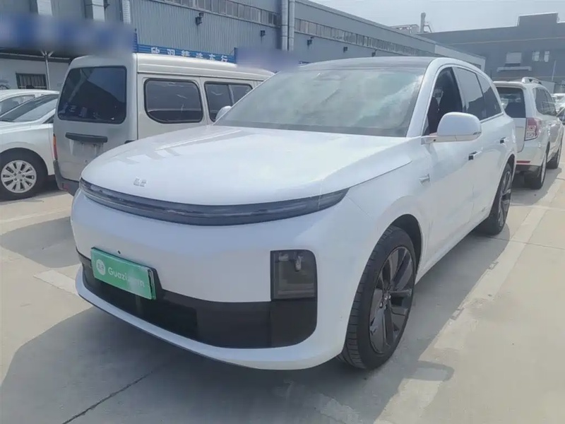 Li Auto L6