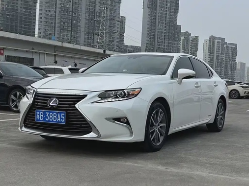 Lexus ES 2017