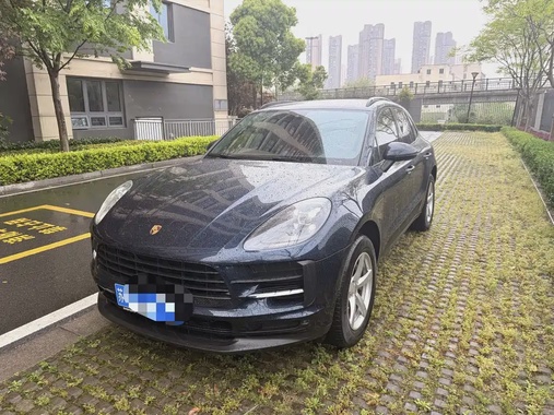 Porsche Macan 2021