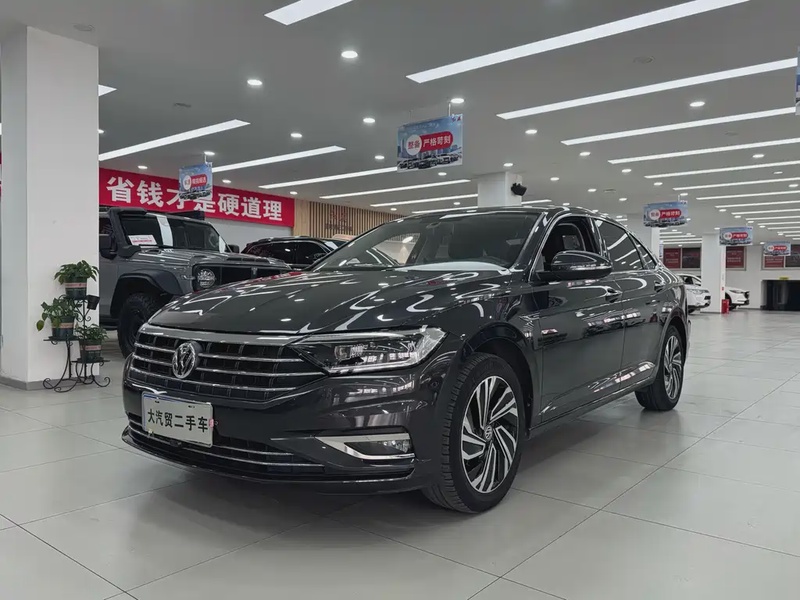 Volkswagen Sagitar