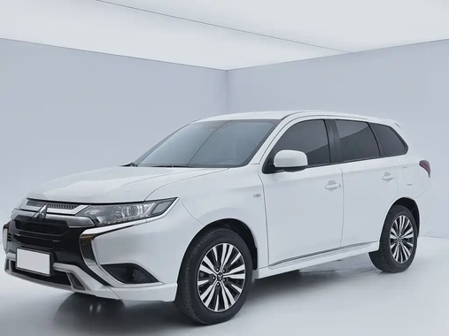 Mitsubishi Outlander 2021
