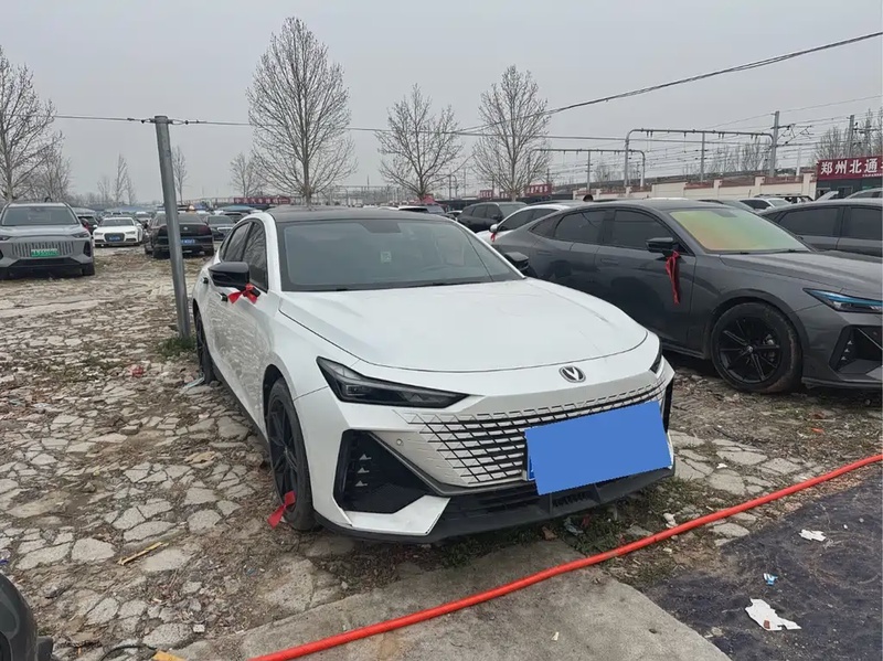 Changan UNI-V