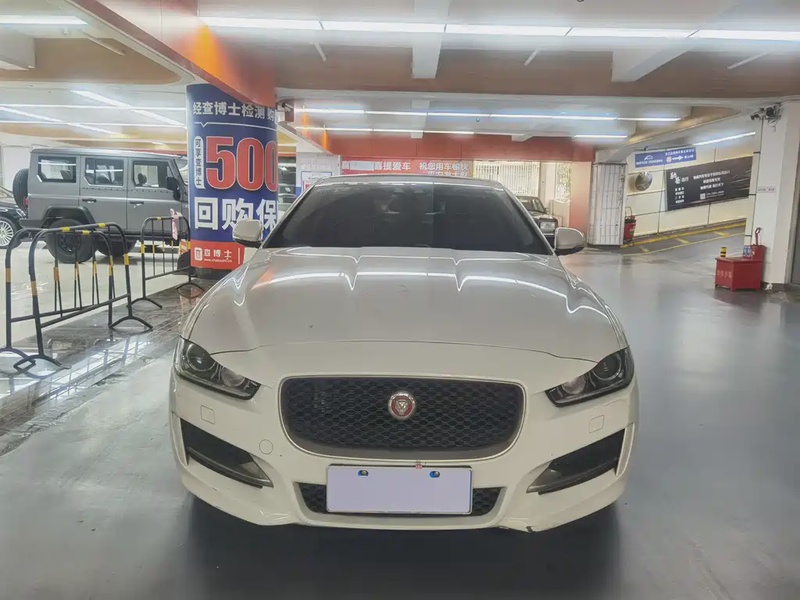 Jaguar XE