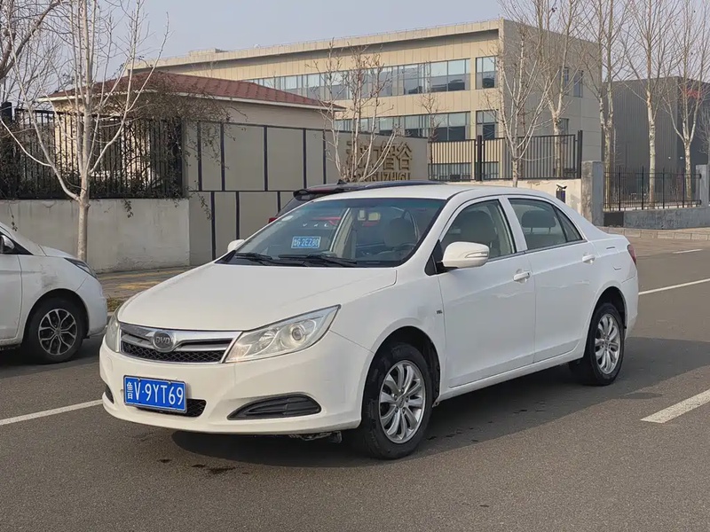 BYD Surui