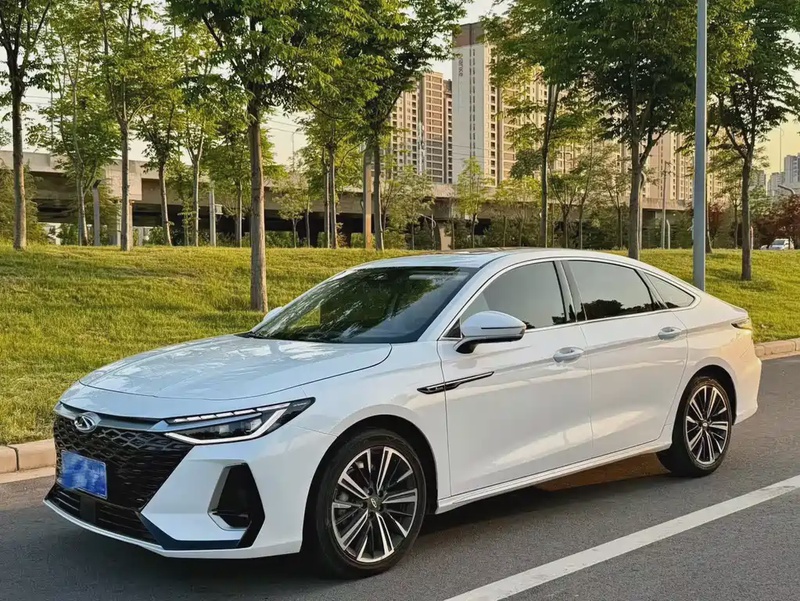 Chery Arrizo 8