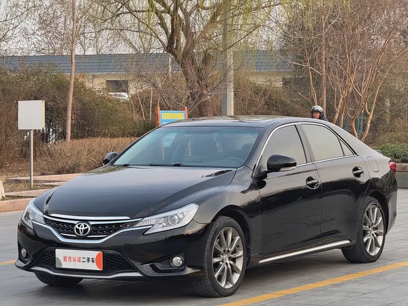 Toyota Reiz