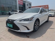 Lexus ES 2018