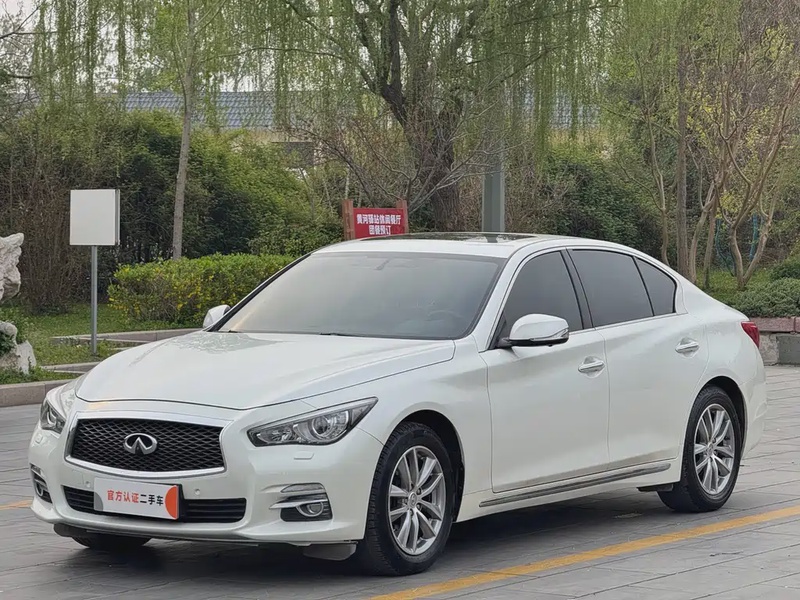 Infiniti Q50