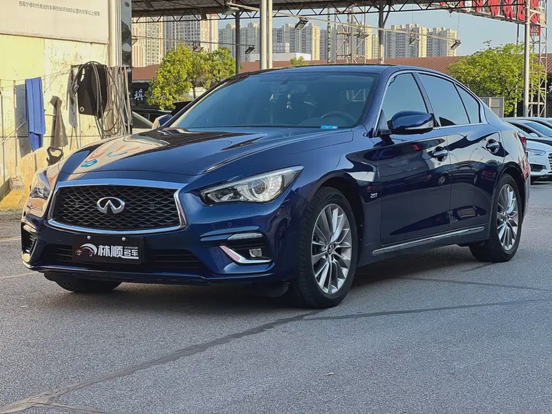 Infiniti Q50