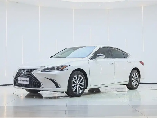 Lexus ES 2021