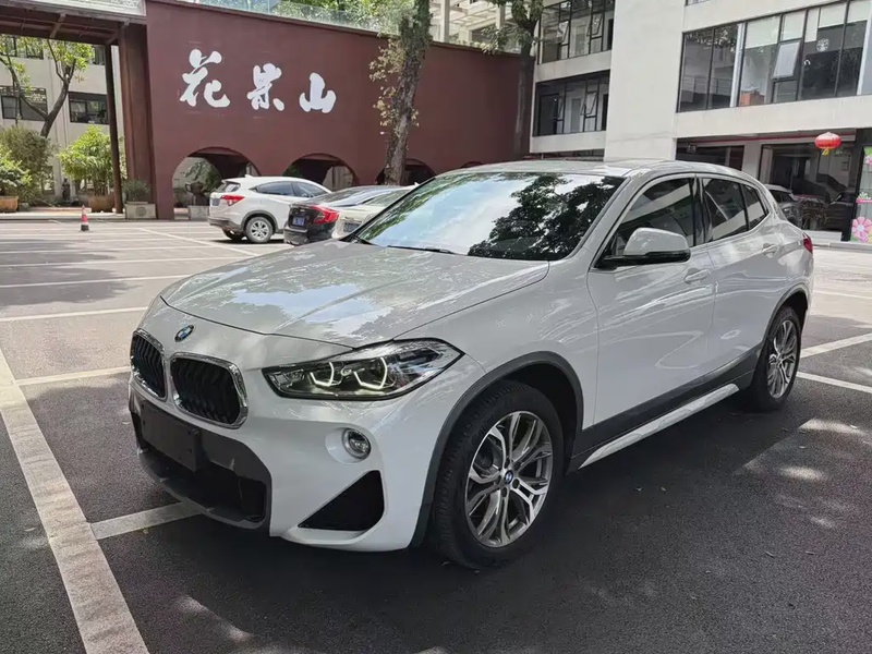 BMW X2