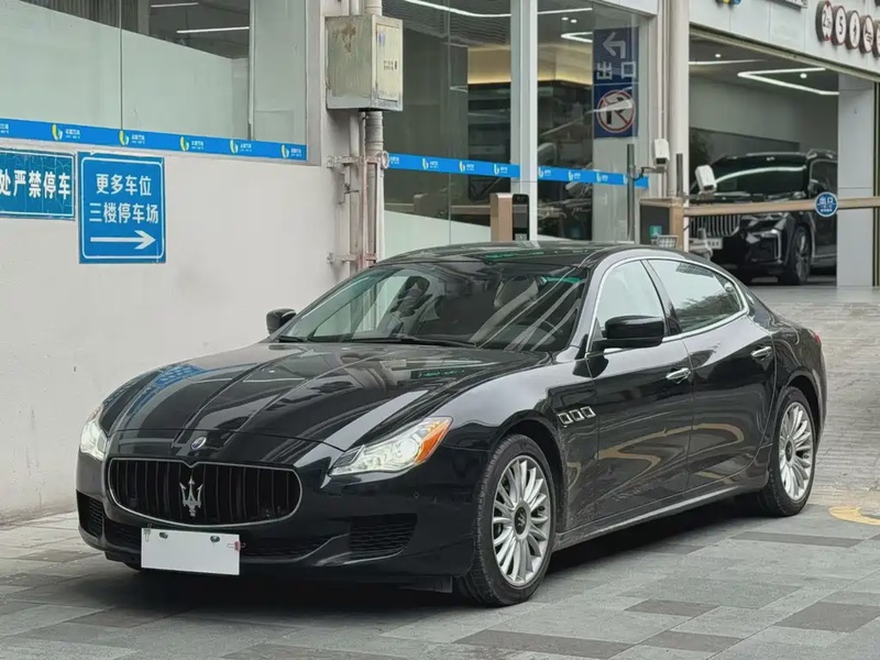 Maserati Quattroporte