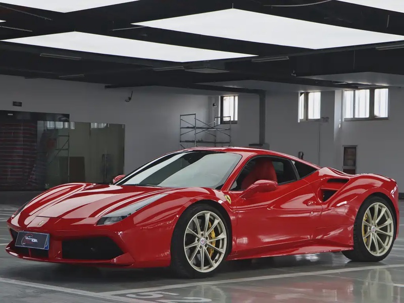 Ferrari 488