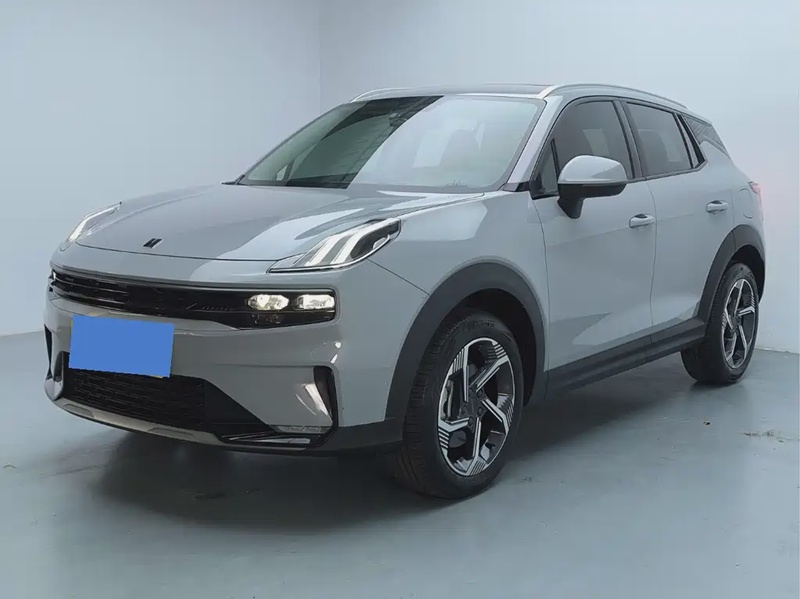 Lynk & Co 06
