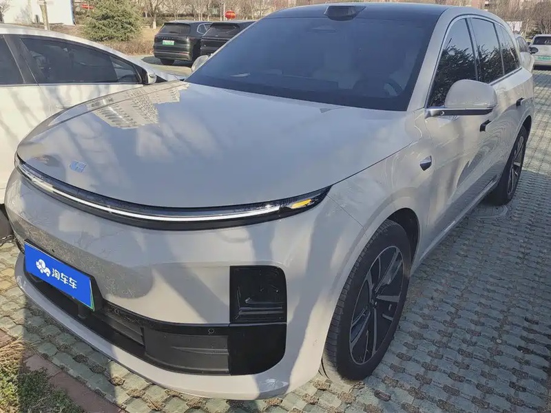 Li Auto L6