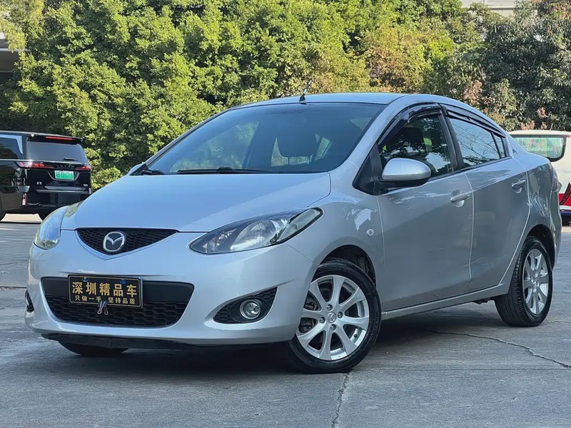 Mazda 2