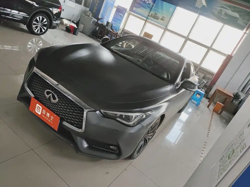 Infiniti Q60