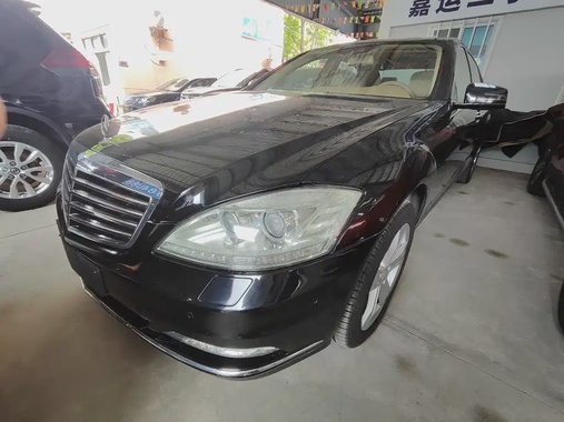 Mercedes-Benz S-Class 2011