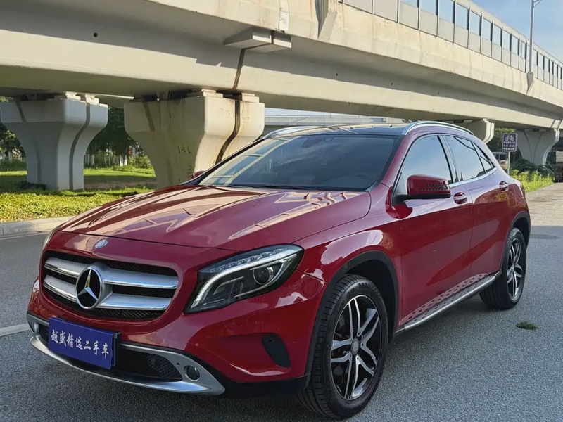 Mercedes-Benz GLA-Class