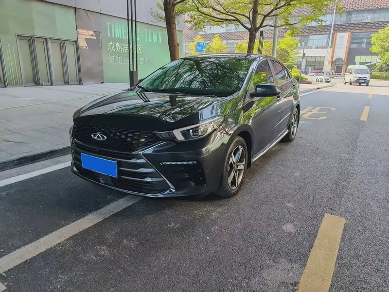 Chery Arrizo 5