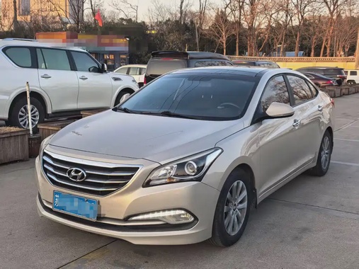 Hyundai Mistra 2014