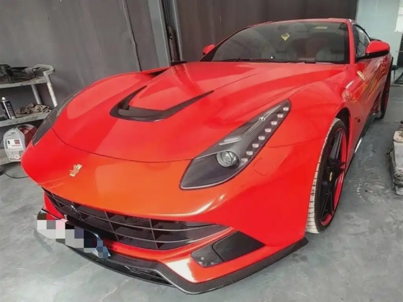 Ferrari F12