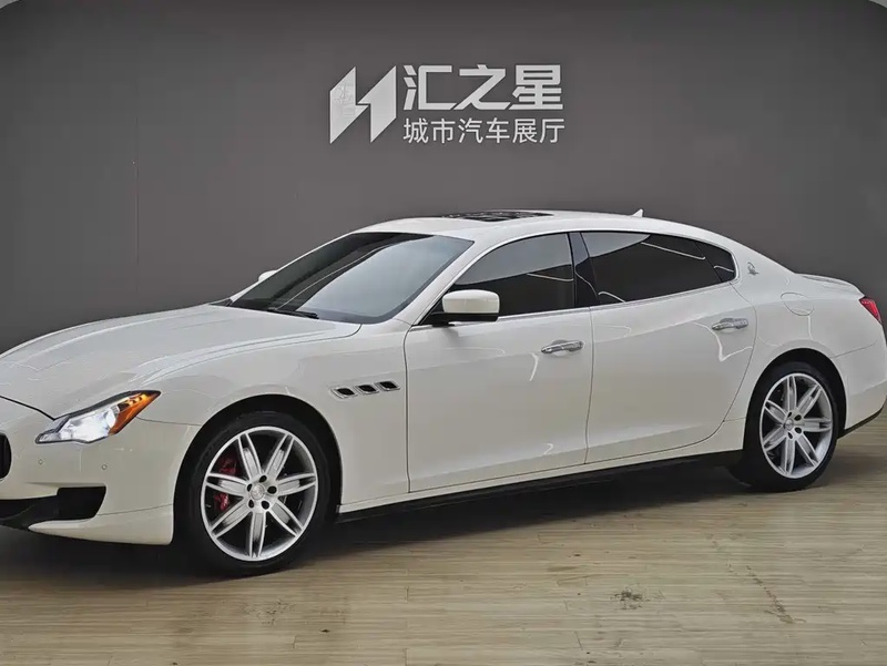 Maserati Quattroporte