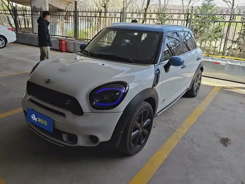 MINI Countryman 2016