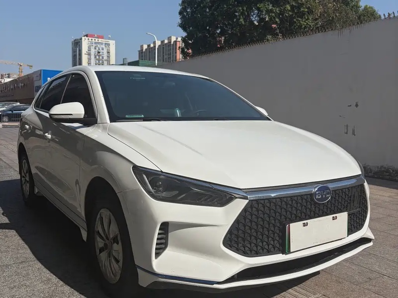 BYD e2