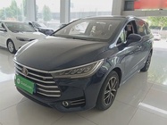 BYD MAX 2018