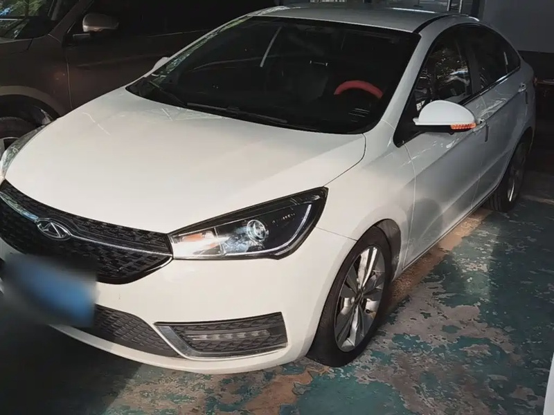 Chery Arrizo 5