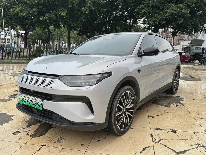 Leapmotor C11