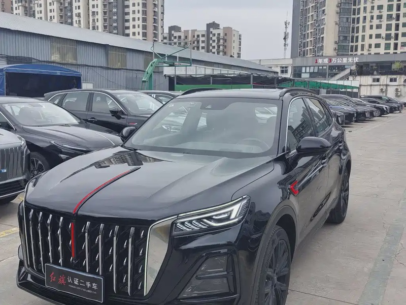 Hongqi HS5