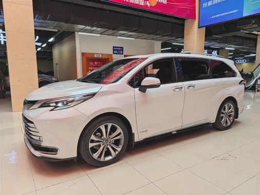 Toyota Sienna 2023