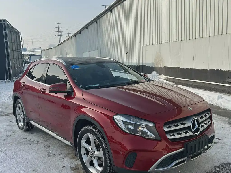 Mercedes-Benz GLA-Class