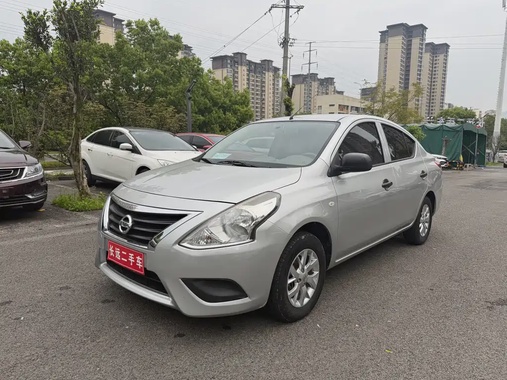 Nissan Sunny 2015