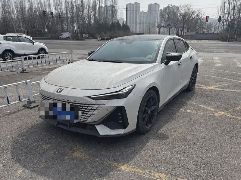 Changan UNI-V