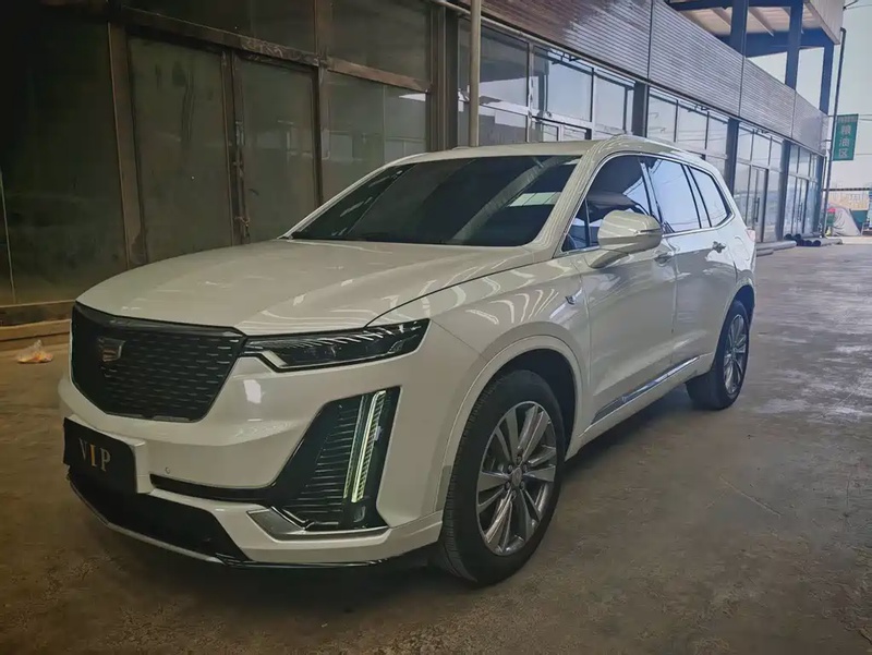 Cadillac XT6