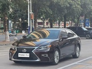 Lexus ES 2017