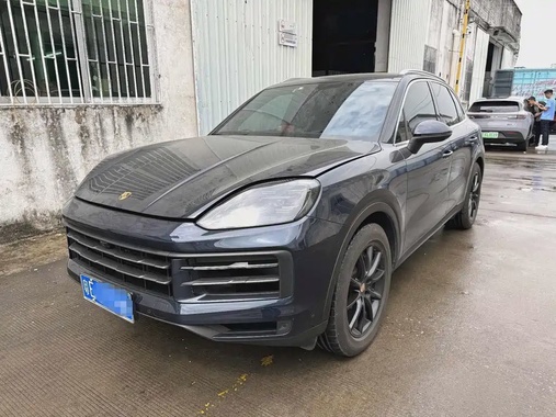 Porsche Cayenne 2025