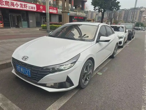 Hyundai Elantra 2021