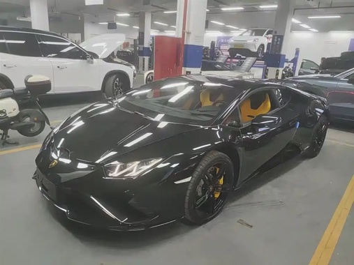 Lamborghini Huracan 2023