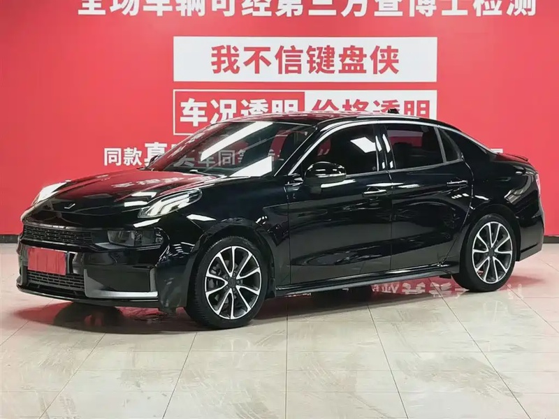 Lynk & Co 03